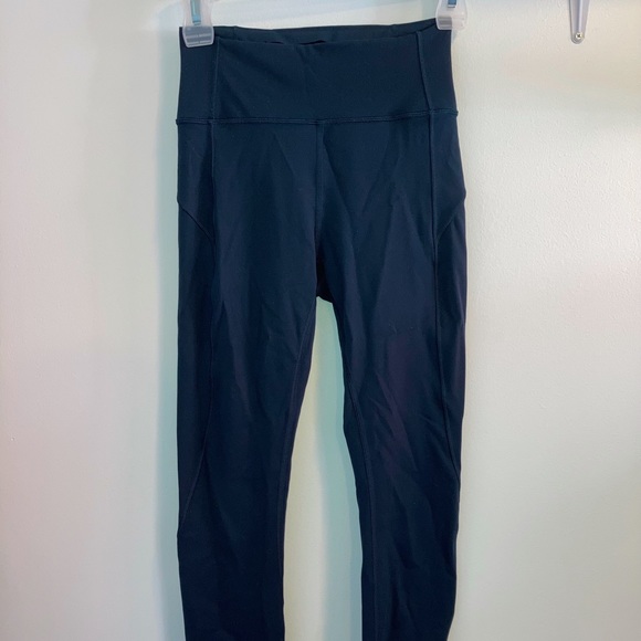 Nocturnal Teal In Movement Leggings - Picture 2 of 7